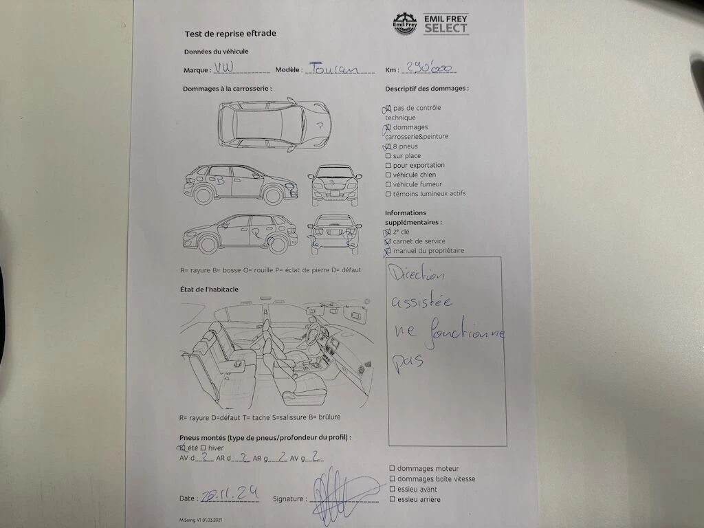 VOLKSWAGEN Touran - Image 14