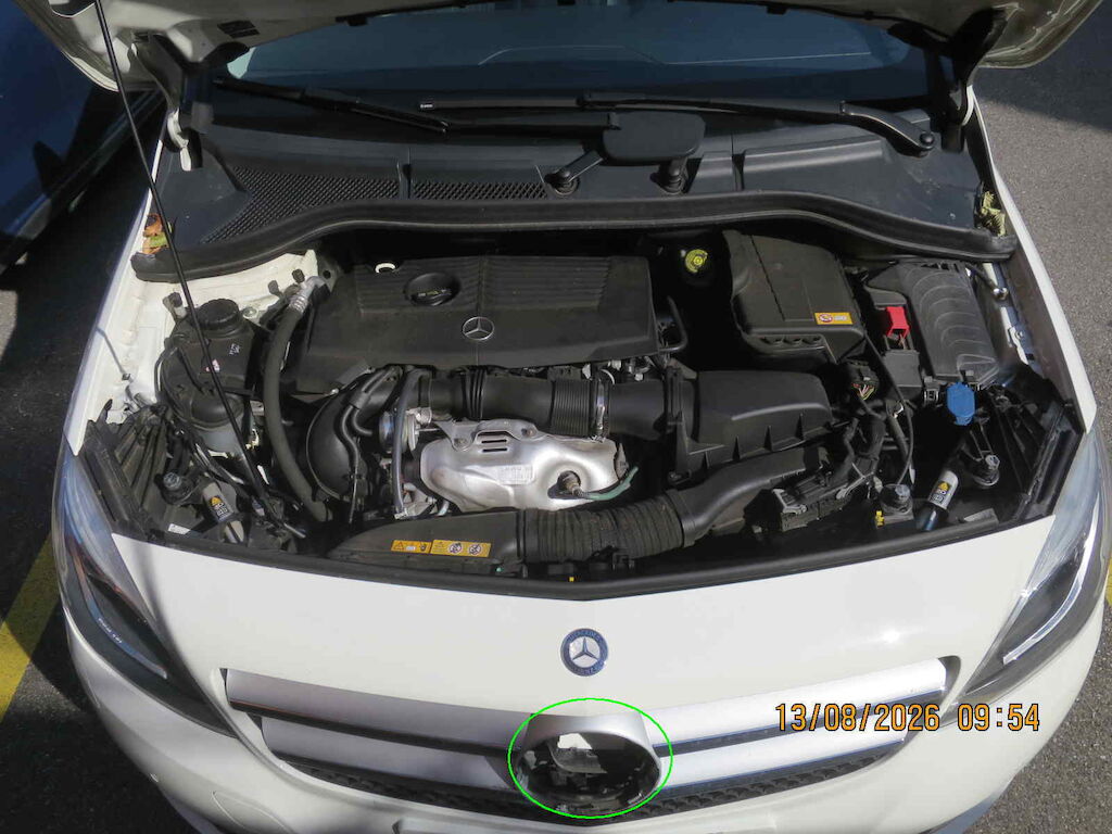 MERCEDES-BENZ B180 - Image 3